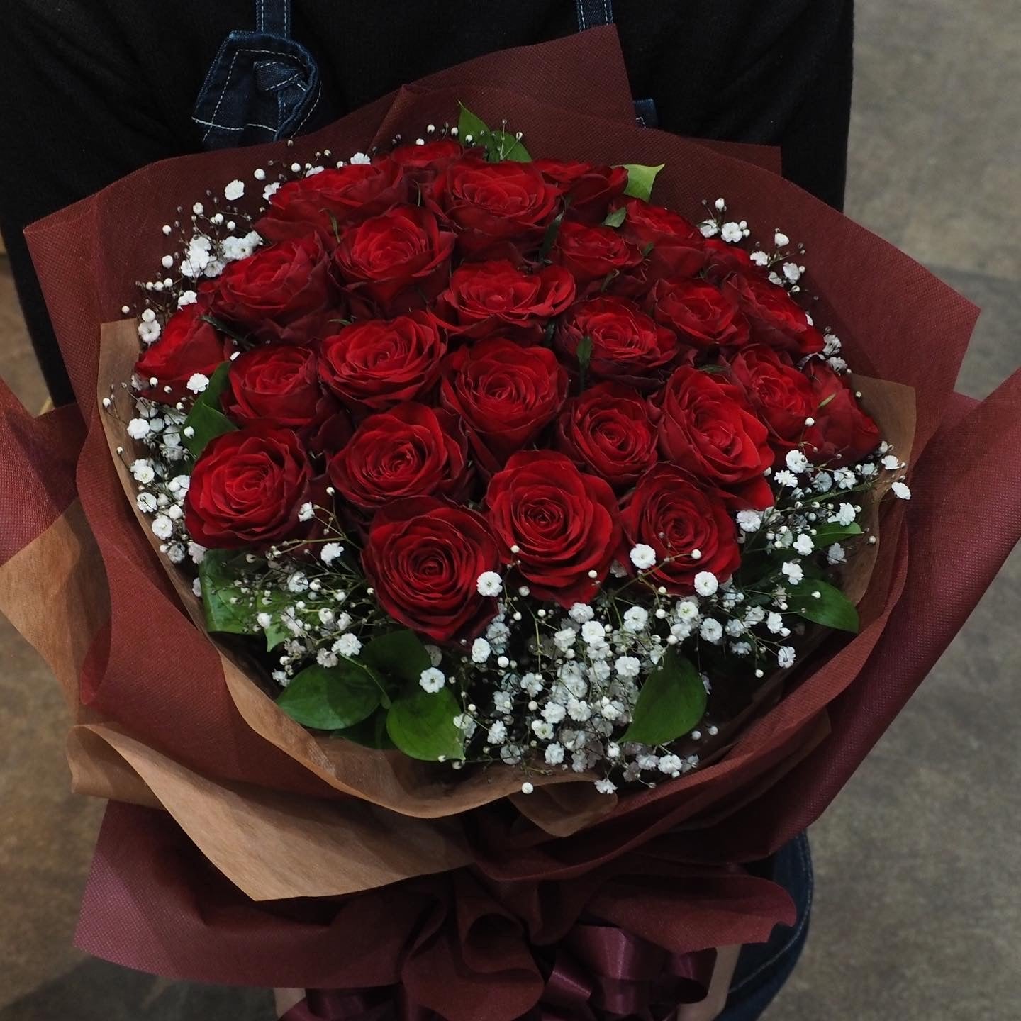 赤薔薇50本の花束 『無条件の愛』 – Bambino 赤薔薇50本の花束 『無条件の愛』 – Bambino