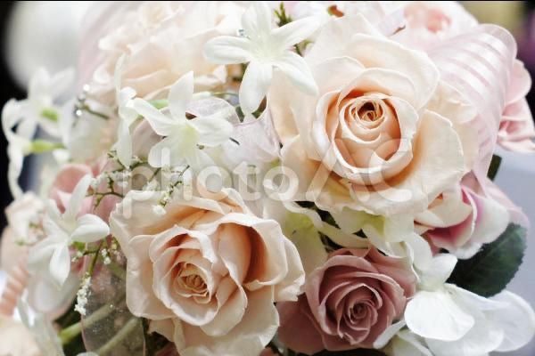 枯れない魅力「プリザーブドフラワー」