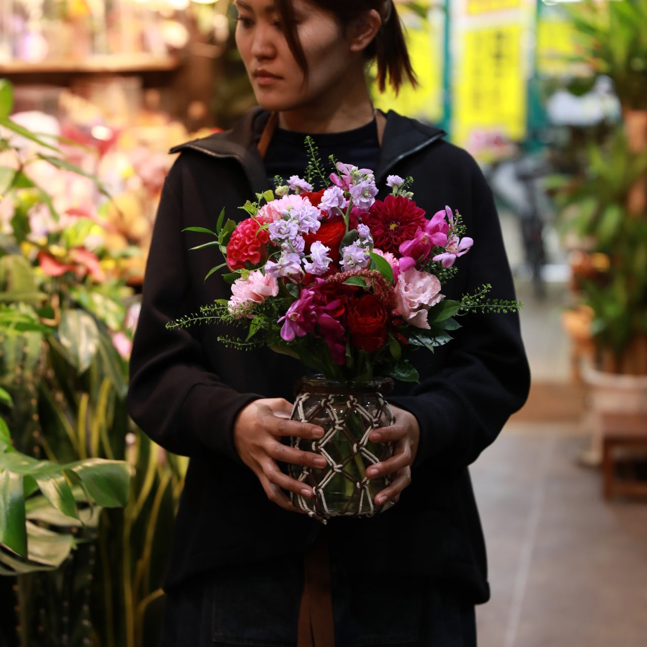 11月30日までのご予約　お花の定期便☆送料無料　１2月　２回コース(火曜)か(土曜)到着分