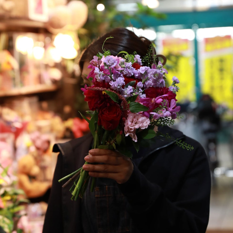 11月30日までのご予約　お花の定期便☆送料無料　１2月　２回コース(火曜)か(土曜)到着分