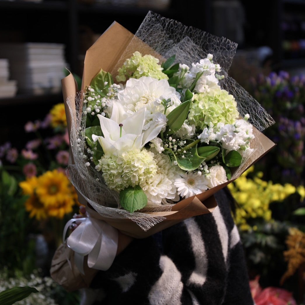 Bambinoにお任せ　季節の花束　縦長タイプ大きめサイズ