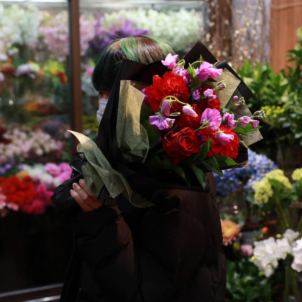 縦長・花束の様なフラワーアレンジメント 縦長・花束の様なフラワーアレンジメント 楽天市場】縦長