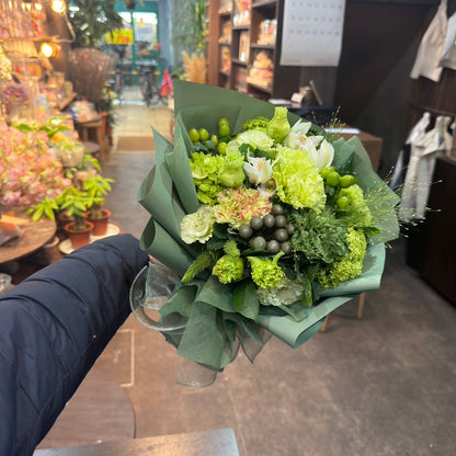 バンビーノの季節感じるブーケ Mサイズ