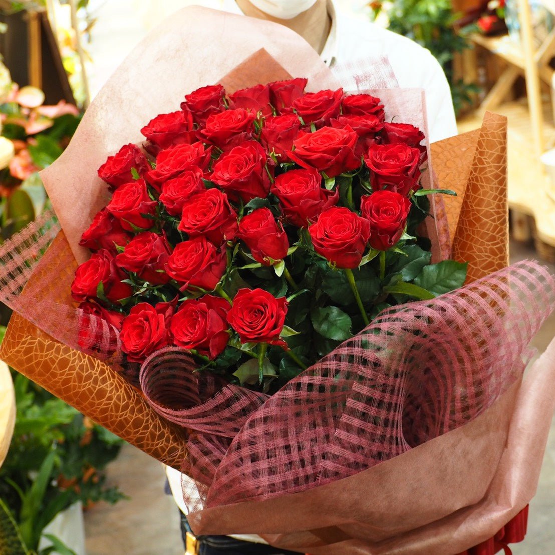 天然石の花束　50本 赤薔薇50本の花束 『無条件の愛』 – Bambino